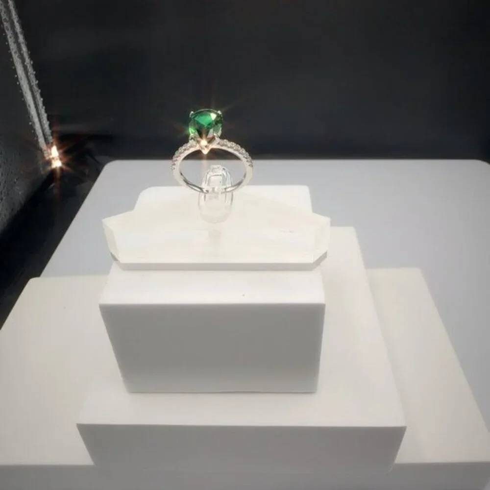 Sterling Silver Green Gemstone Pear Cut Ring Size 8 - Picture 4 of 9